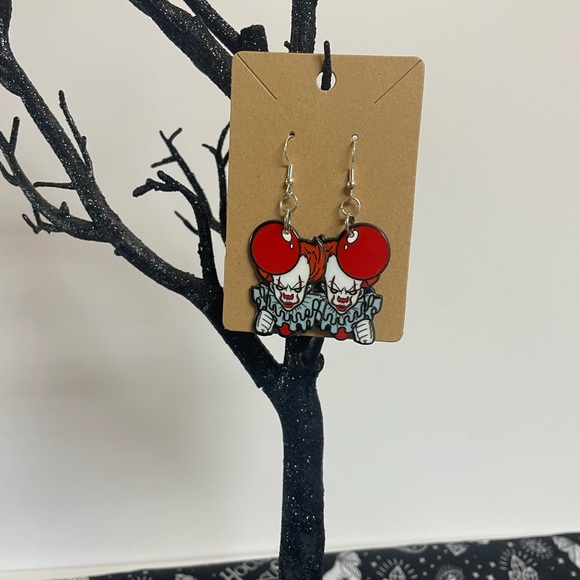 Halloween Earrings Pennywise Inspired It Chapter 2 Clown Stephen King - Picture 2 of 4